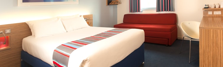 Room at the Travelodge Birmingham Airport